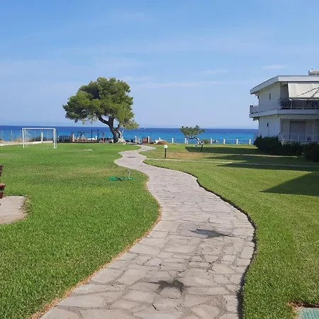 By The Sea * Hanioti