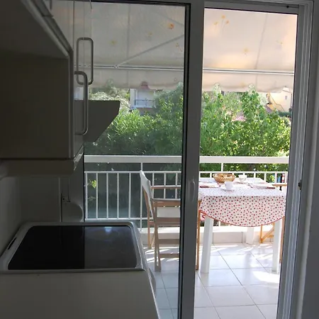 By The Sea * Ханиоти